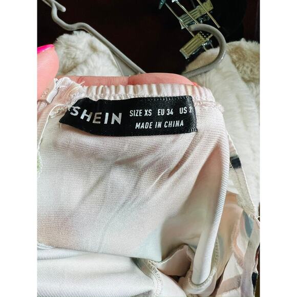 Shein Midi Patterned Dress - Picture 5 of 7